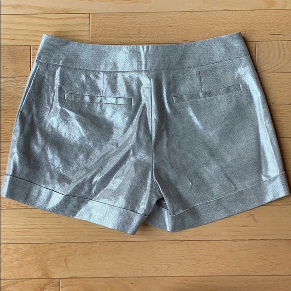 BEBE shorts size 0 shiny silver linen blend gray - Picture 4 of 7
